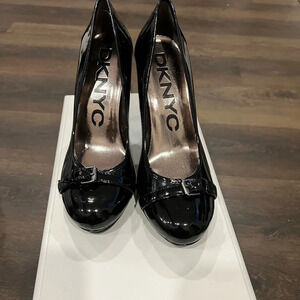 DKNYC Black Patent Leather Stiletto
Heels Size 8 Shoes 4" 👠
